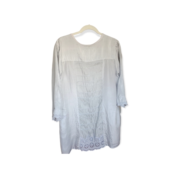Johnny was vintage collection silk lite grey blouse. Minimalist Piece - Picture 9 of 12